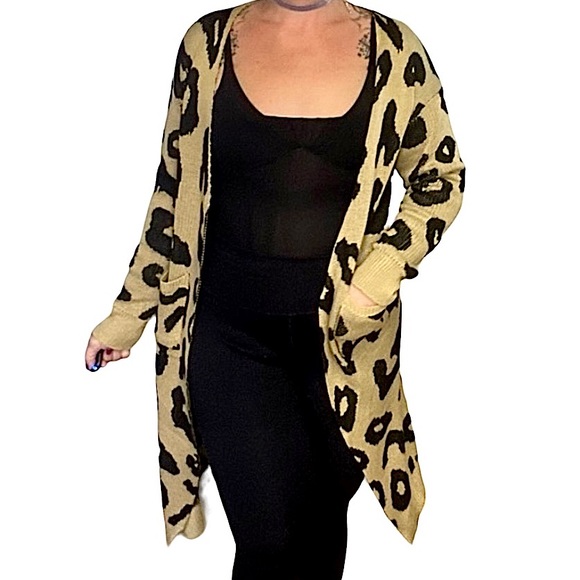 Boutique 9 Sweaters - Angashion Boutique leopard cheetah animal print long open cardigan sweater -S